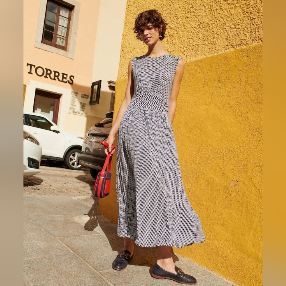 Boden Sleeveless Thea Dress - Picture 1 of 9